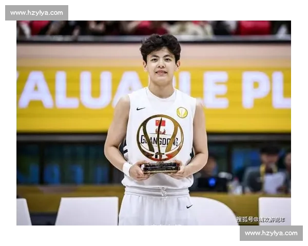 中国女篮双杀日本！杨舒予霸气接班李梦，宫鲁鸣盛赞新星成关键
